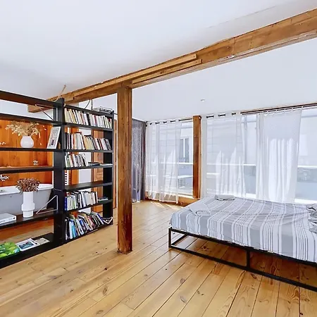 Spacious House With Terrace East Paris