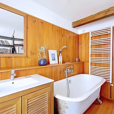 Spacious House With Terrace East Feriehus Paris